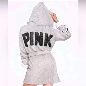 Victoria's Secret PINK Sparkle Silver Sherpa Lined Hooded robe size M/L